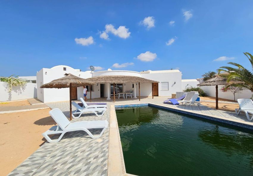 Villa avec piscine a Djerba