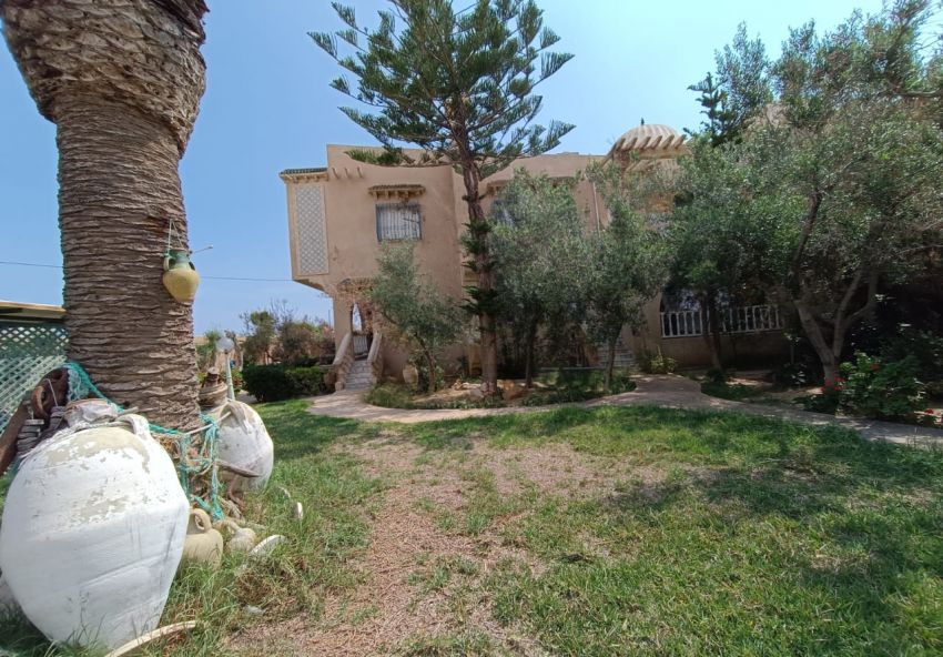 A vendre deux villas jumelées situé à Hammam Sousse, Coté Mer